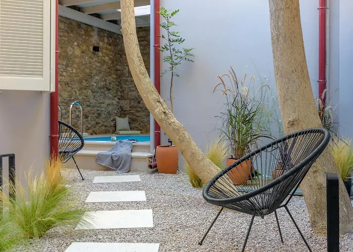 Incomparable Plaka\'S Luxury Apt Private Pool