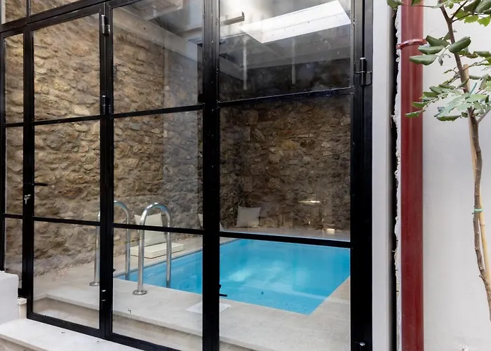 Incomparable Plaka\'S Luxury Apt Private Pool