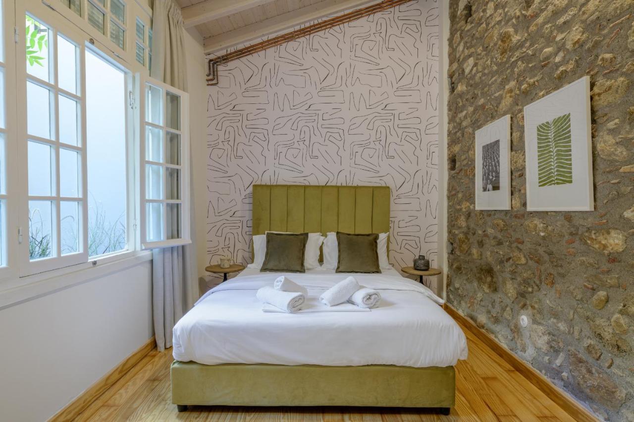 Apartment Incomparable Plaka's Luxury Private Pool