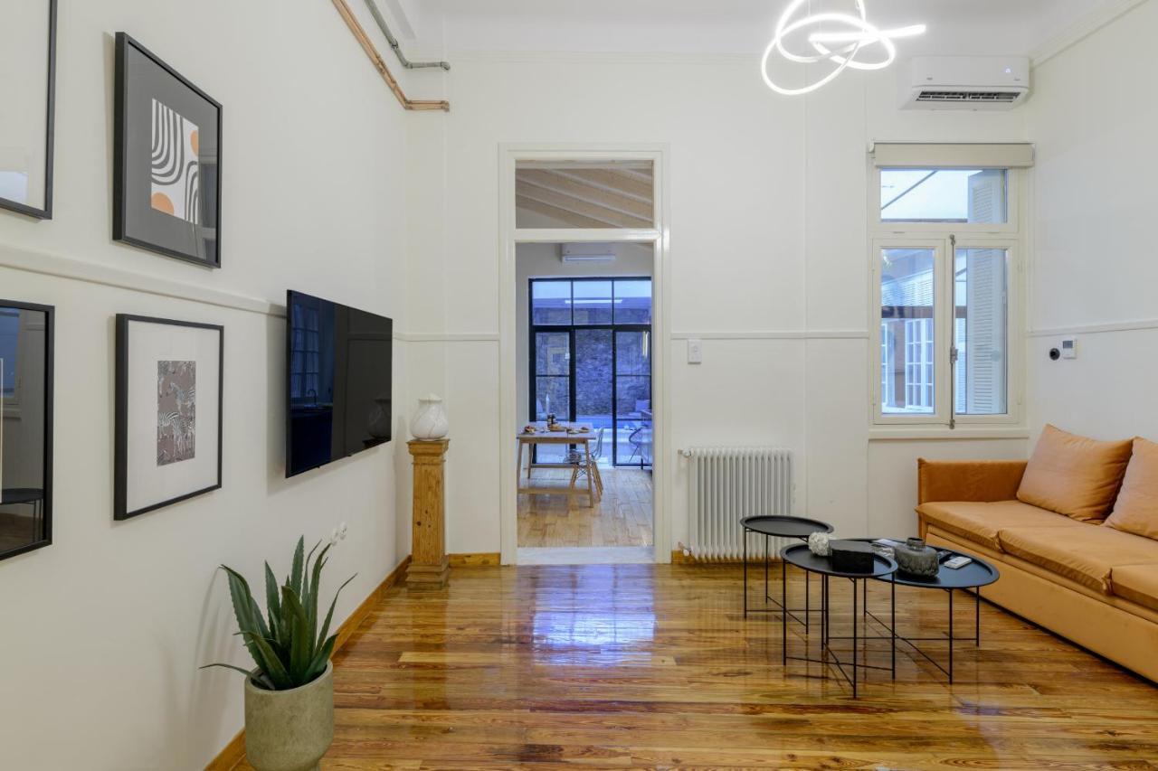 Incomparable Plaka's Luxury Private Pool Apartment Athens