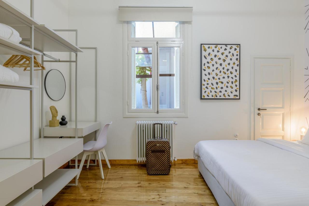 Incomparable Plaka's Luxury Private Pool Apartment Athens