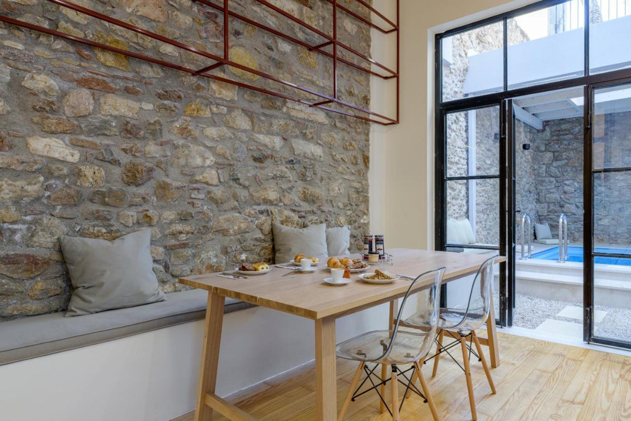 Incomparable Plaka's Luxury Private Pool Apartment