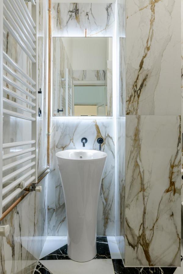 Apartment Incomparable Plaka's Luxury Private Pool