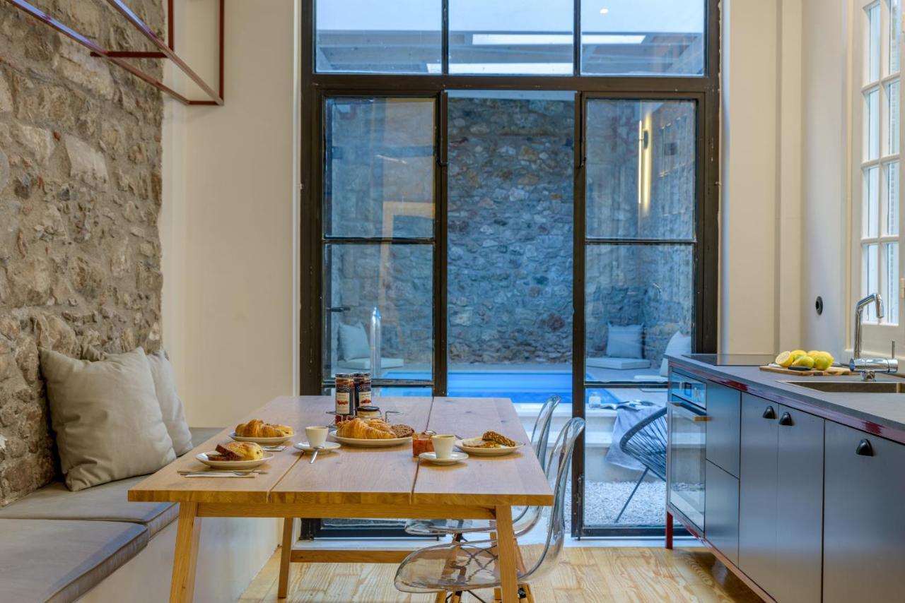 Incomparable Plaka's Luxury Private Pool